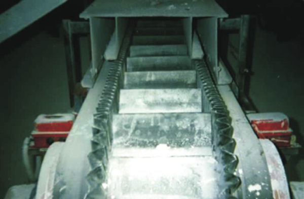 DJ型波狀擋邊帶式輸送機 DJ型波狀擋邊帶式輸送機